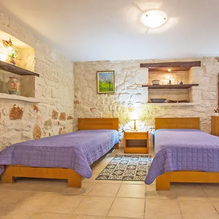 Villa Cyria *