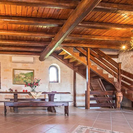 Villa Cyria